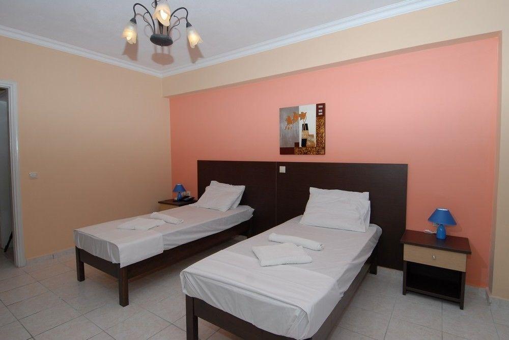 Callinica Hotel تسيليفي المظهر الخارجي الصورة
