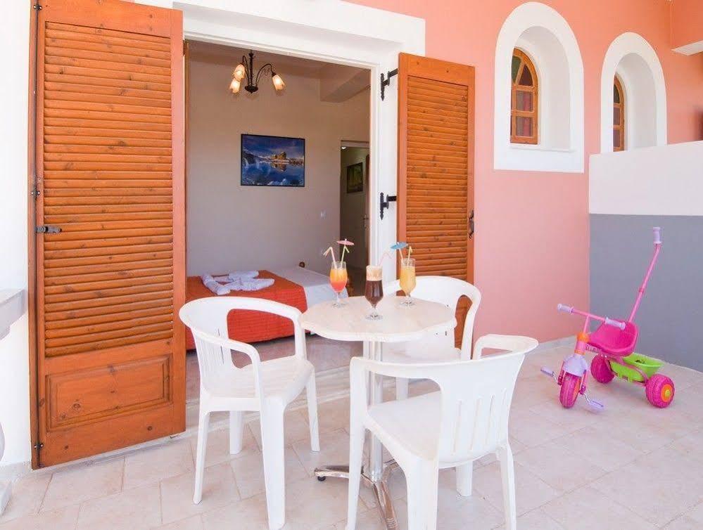 Callinica Hotel تسيليفي المظهر الخارجي الصورة